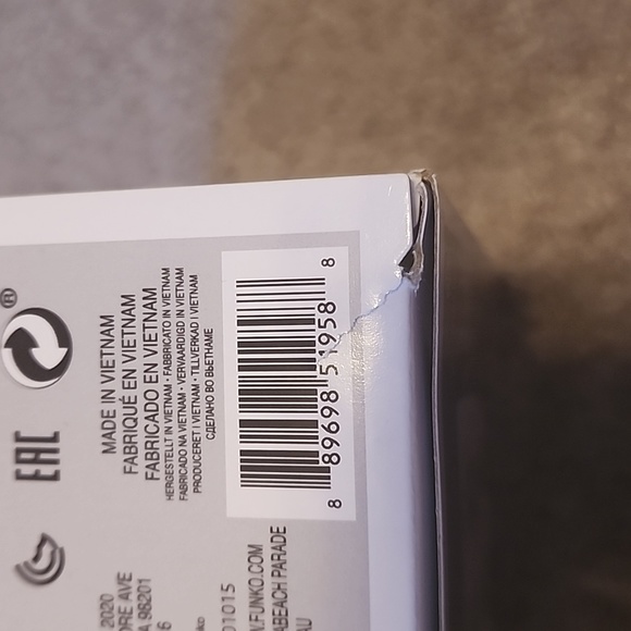 Lloyd Christmas Getting a Haircut Funko Pop - Picture 6 of 6